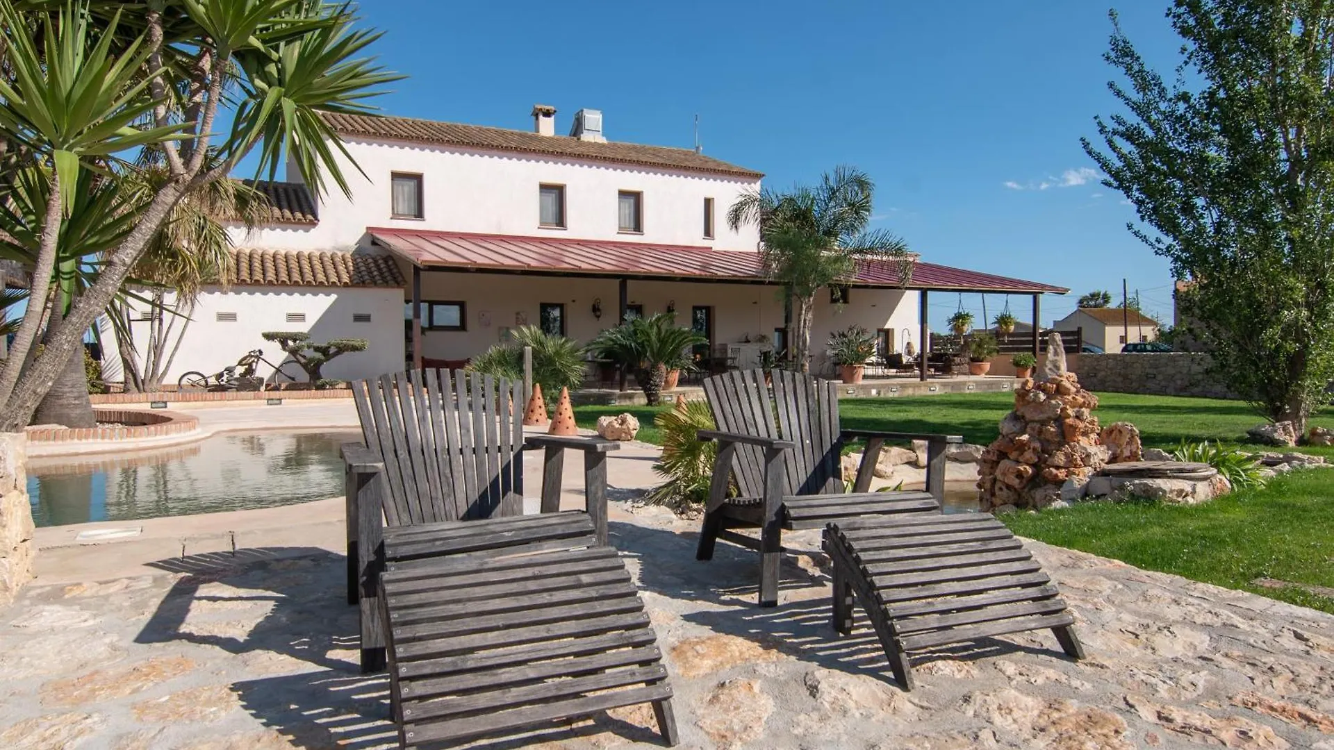 Masia Tinet Guest House Deltebre
