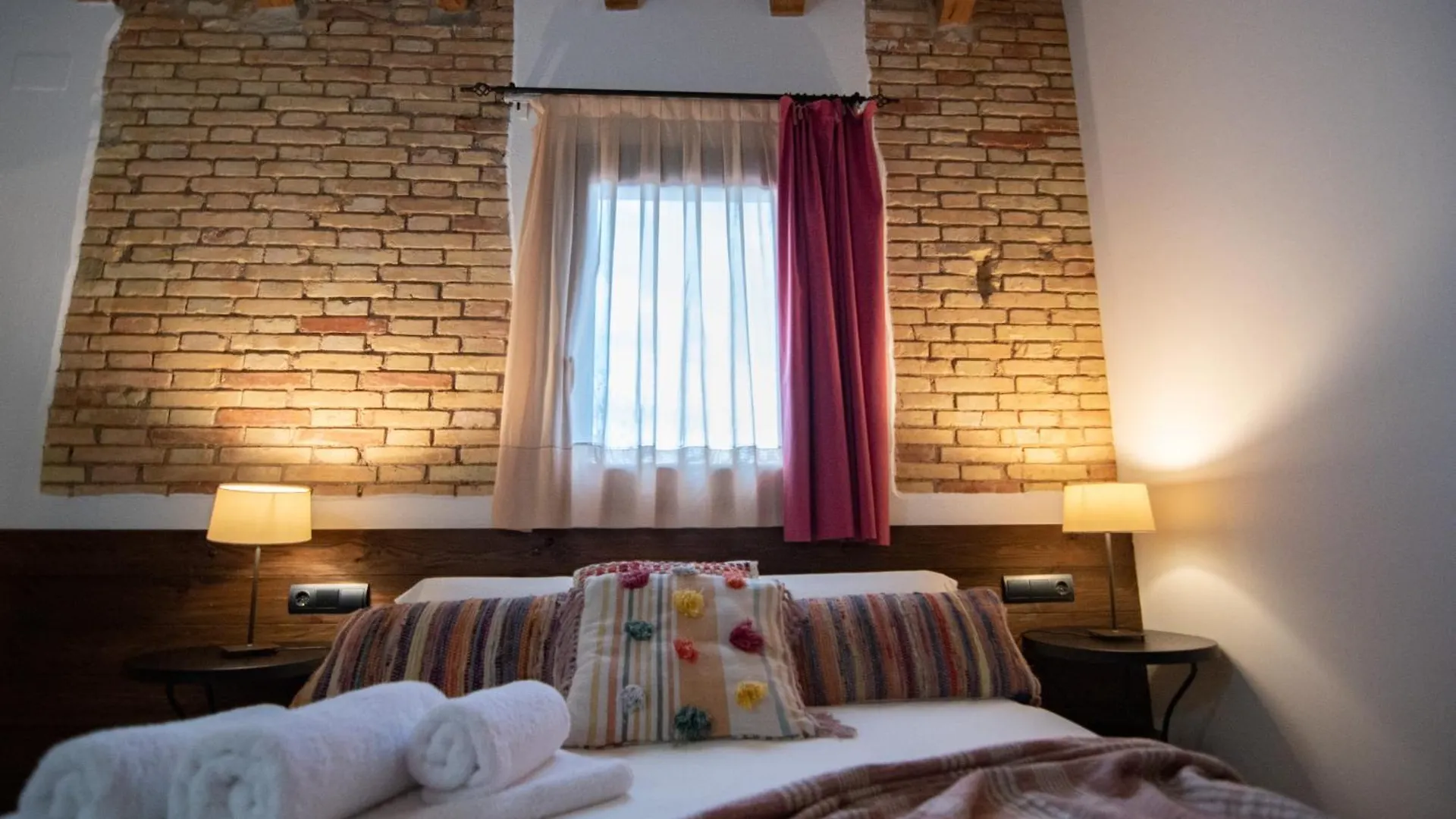 Masia Tinet Guest House Deltebre Spain