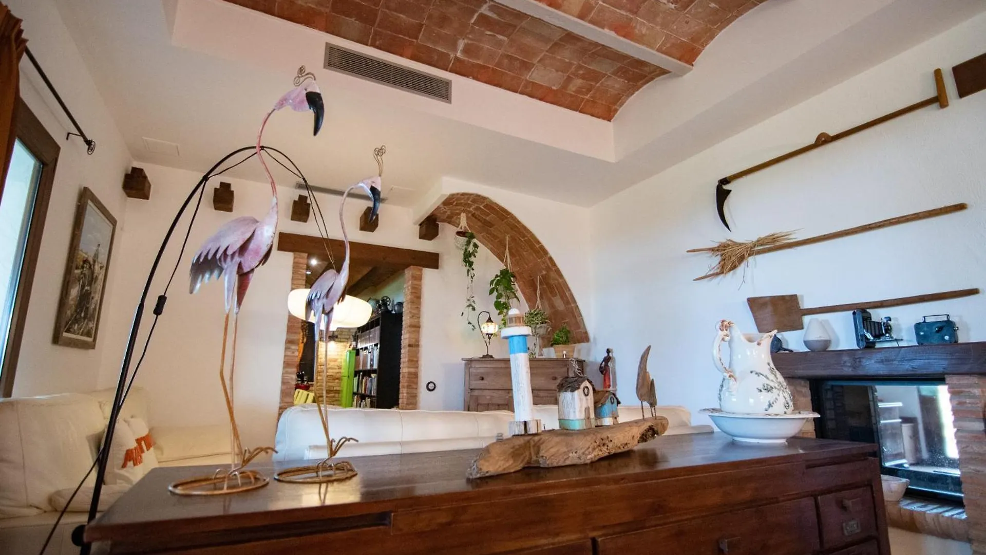 Masia Tinet Guest House Deltebre