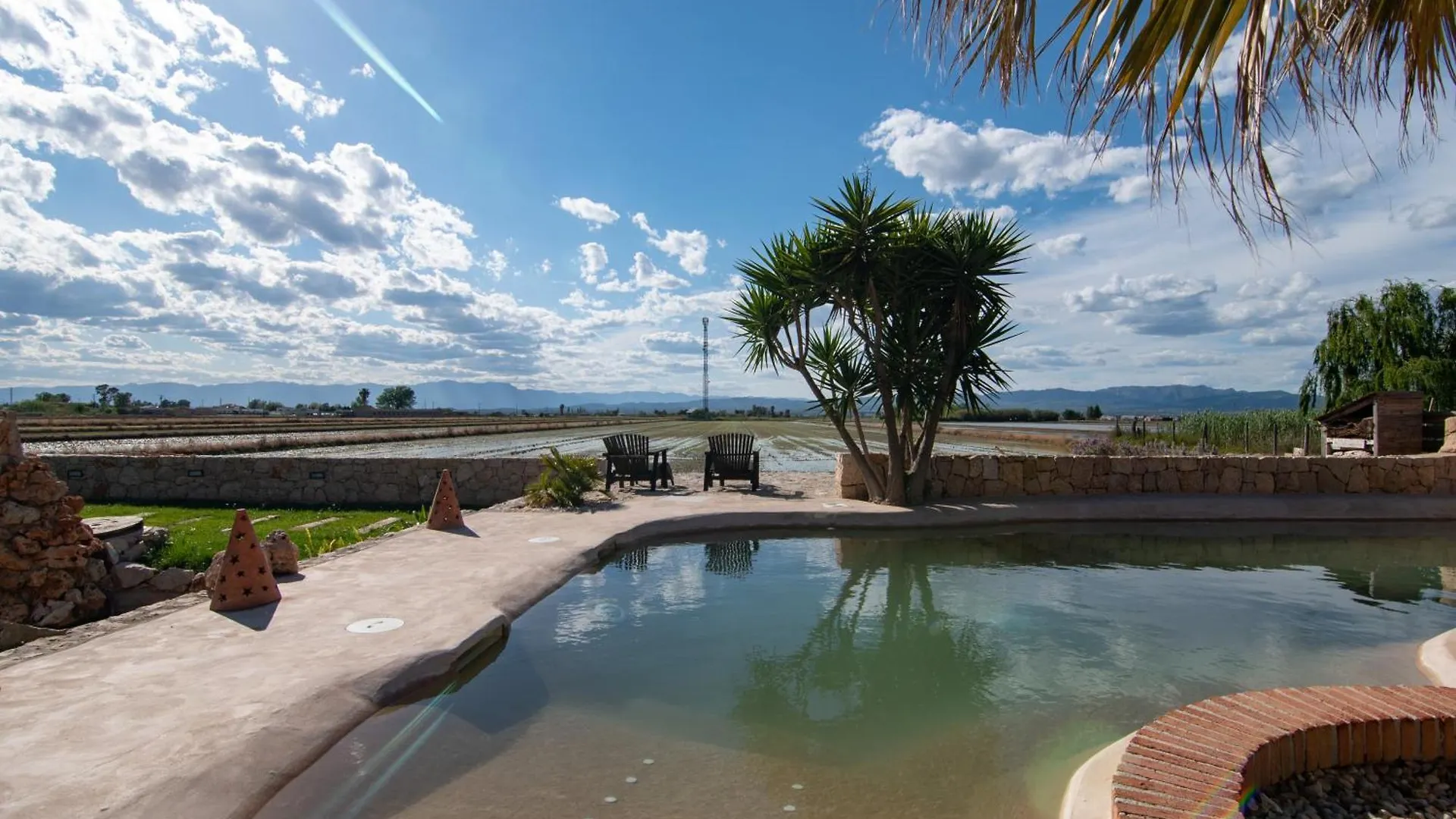 Masia Tinet Guest House Deltebre